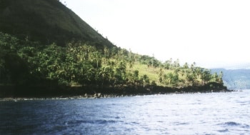 Tauchplatz vor Ruang: Lava Flow