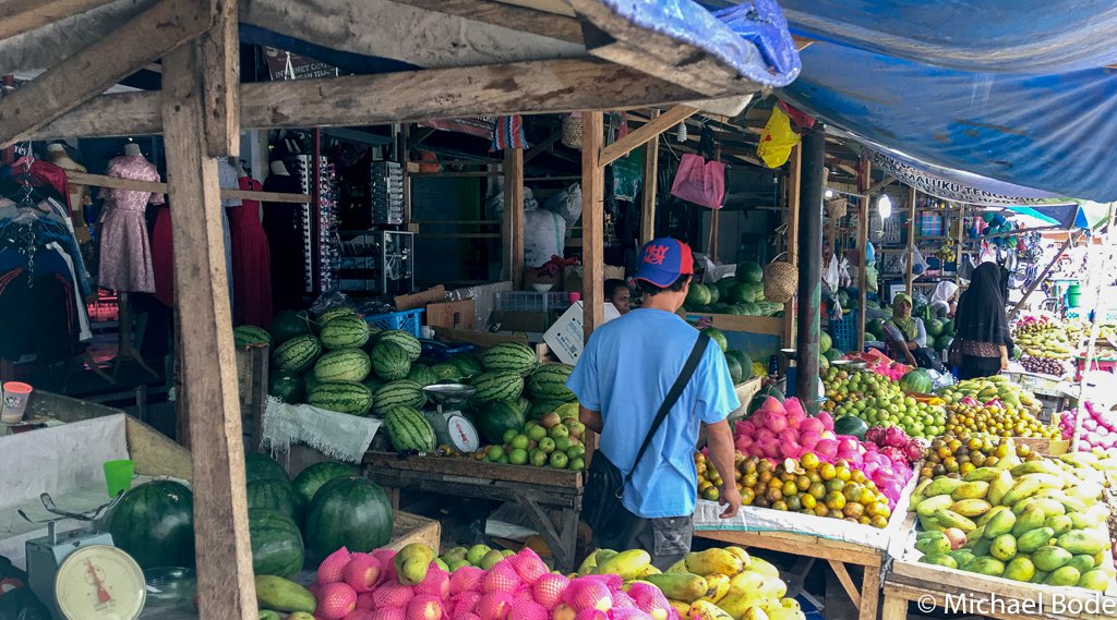 Tual Obststände auf dem Markt