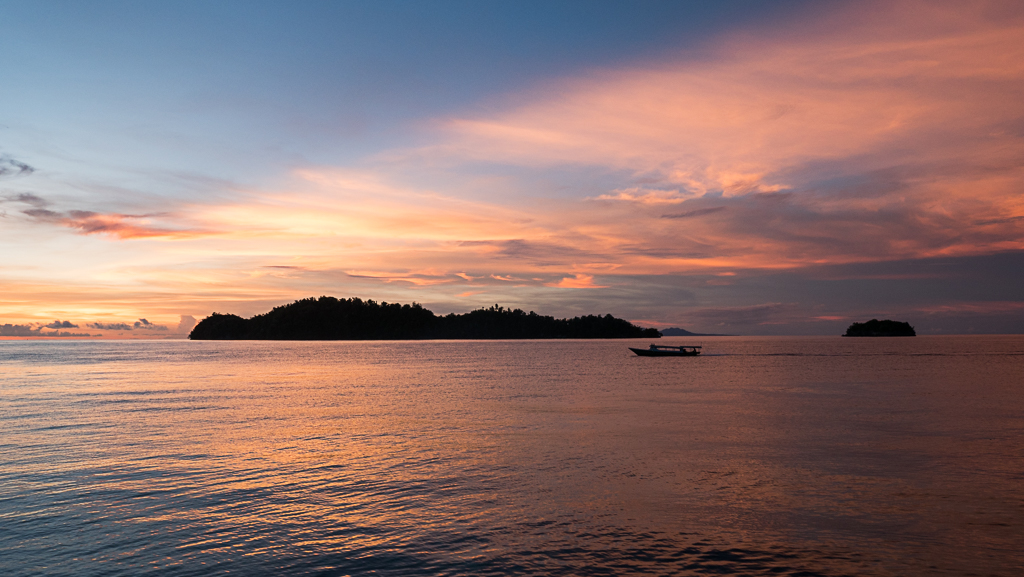 Sonnenuntergang Kadidiri Paradise