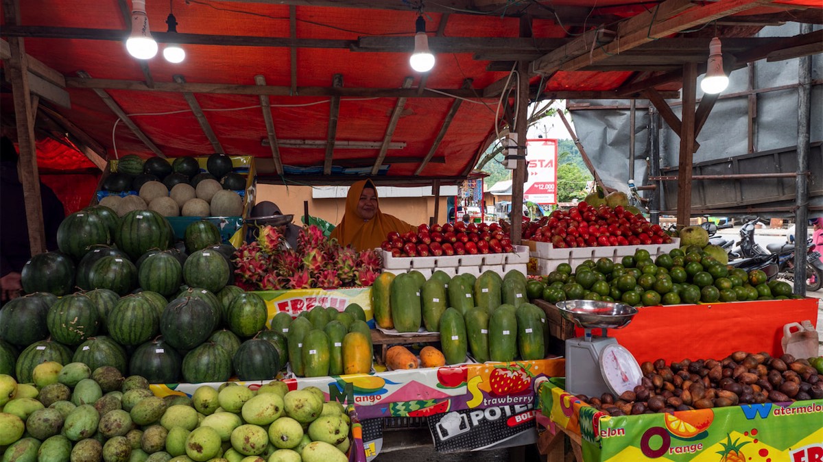 Obststand in Tolitoli