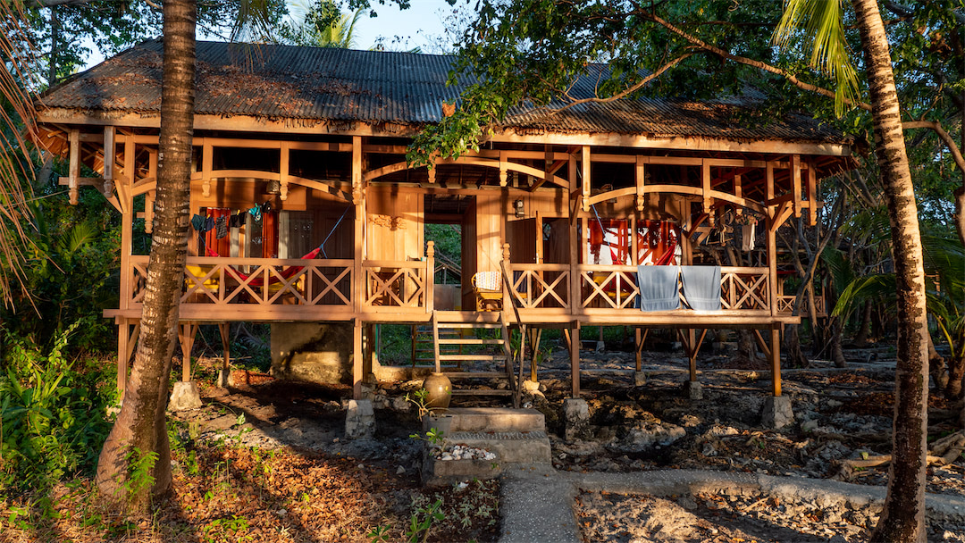 Hoga Island Dive Resort double bungalow