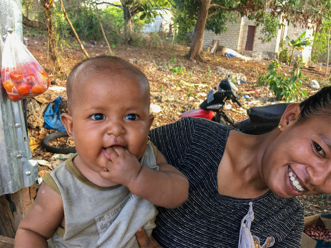 Mother and child in Tomia